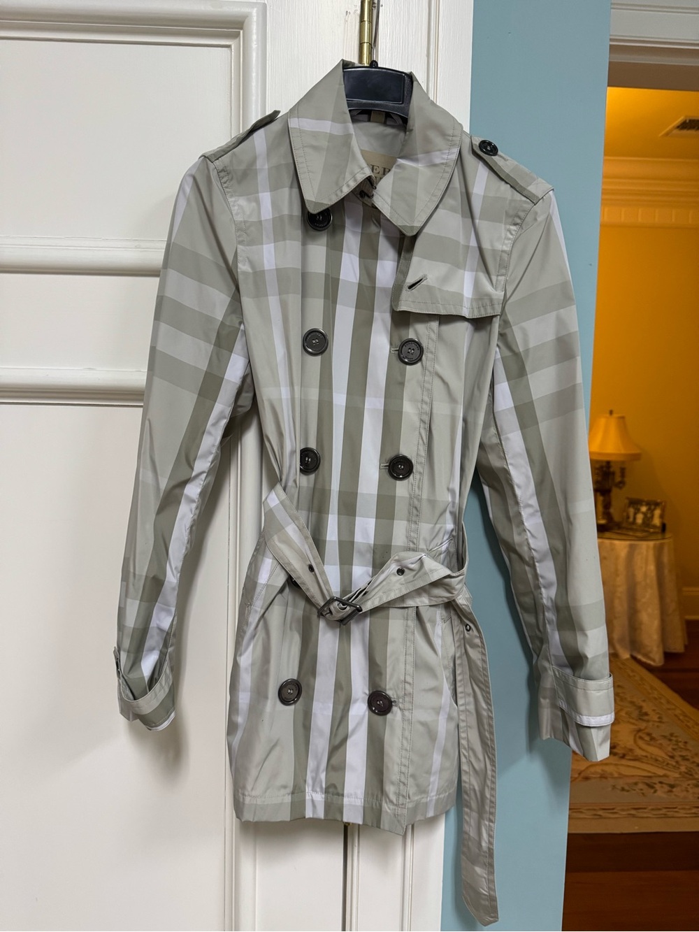 Burberry Beige & White Plaid Double-Breasted Trench Coat   Size 10